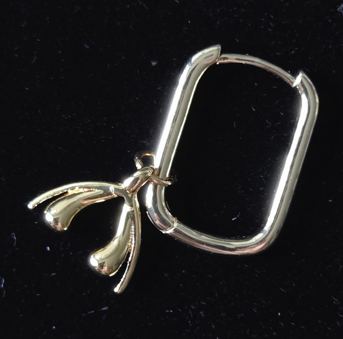 ODE Women Clit Drop Charm Hoop GP